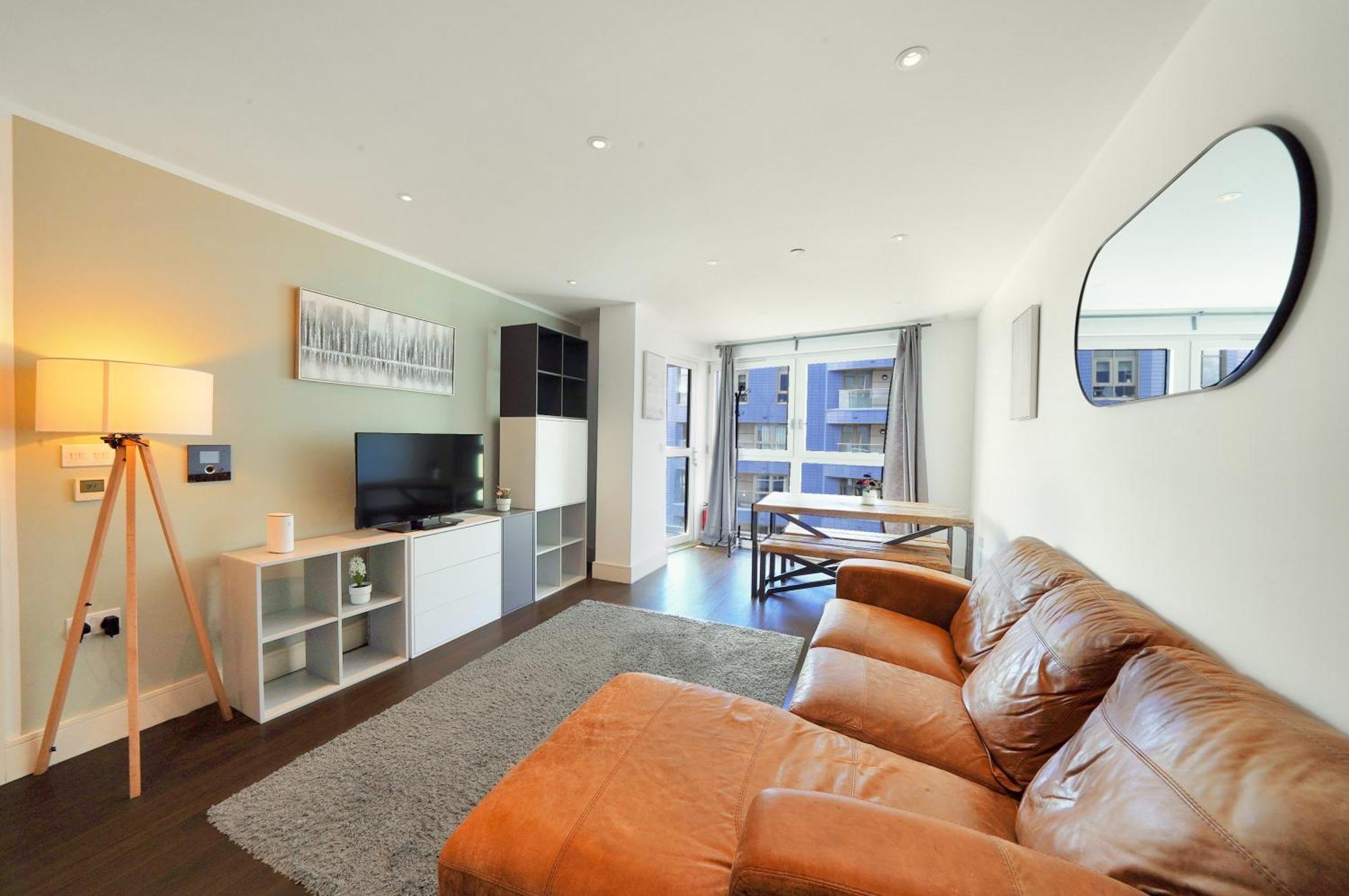 Modern 2-bedroom Flat Near Emirates Stadium - Apartment