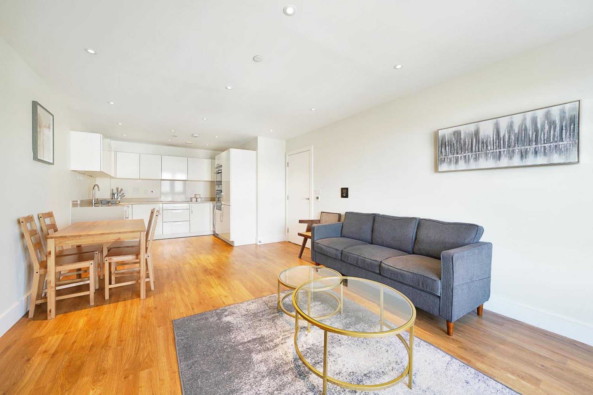 Apartment Modern 2-bedroom Flat Near Emirates Stadium - *