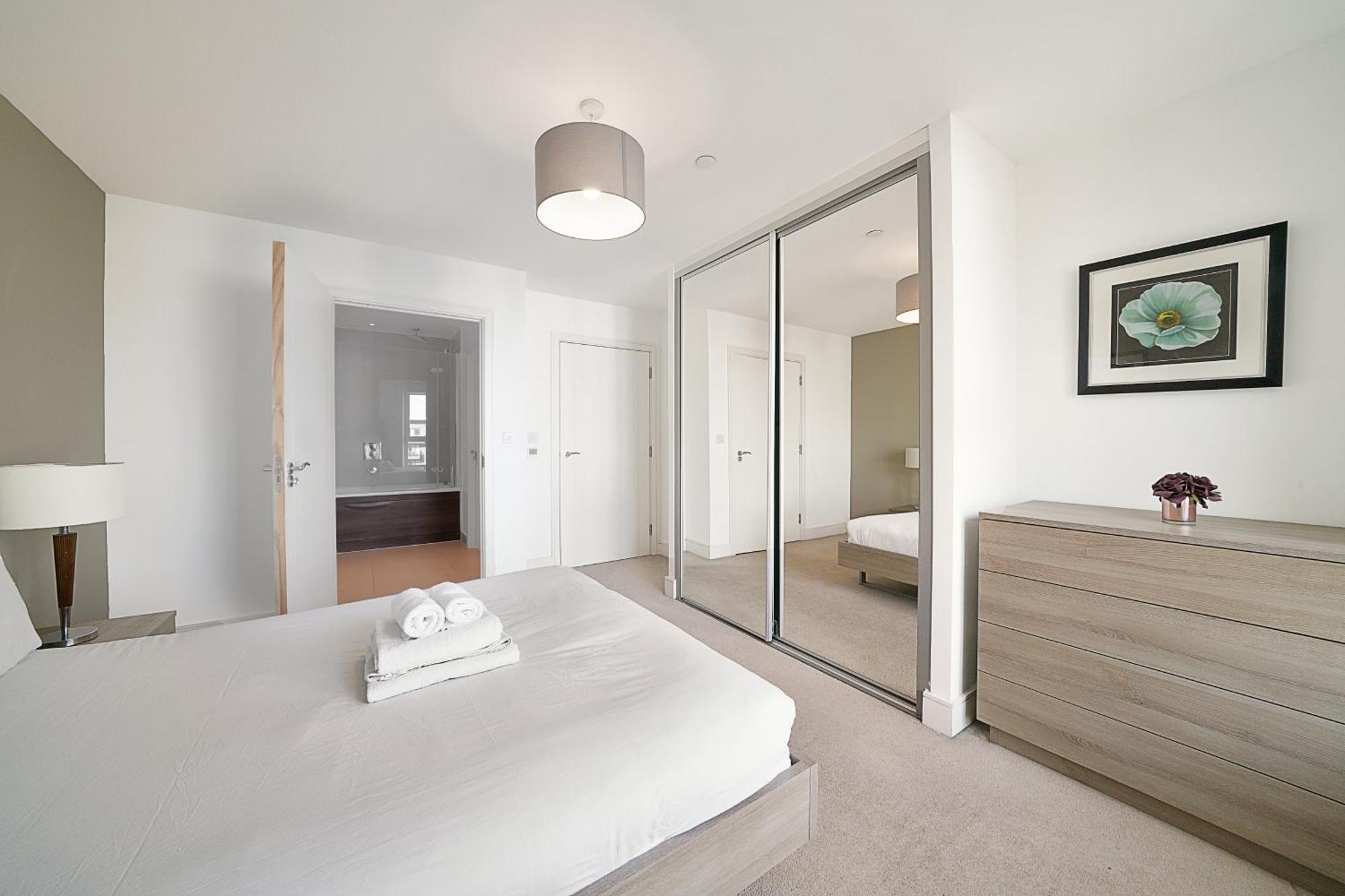 Modern 2-bedroom Flat Near Emirates Stadium - Apartment